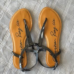 American rag sandals